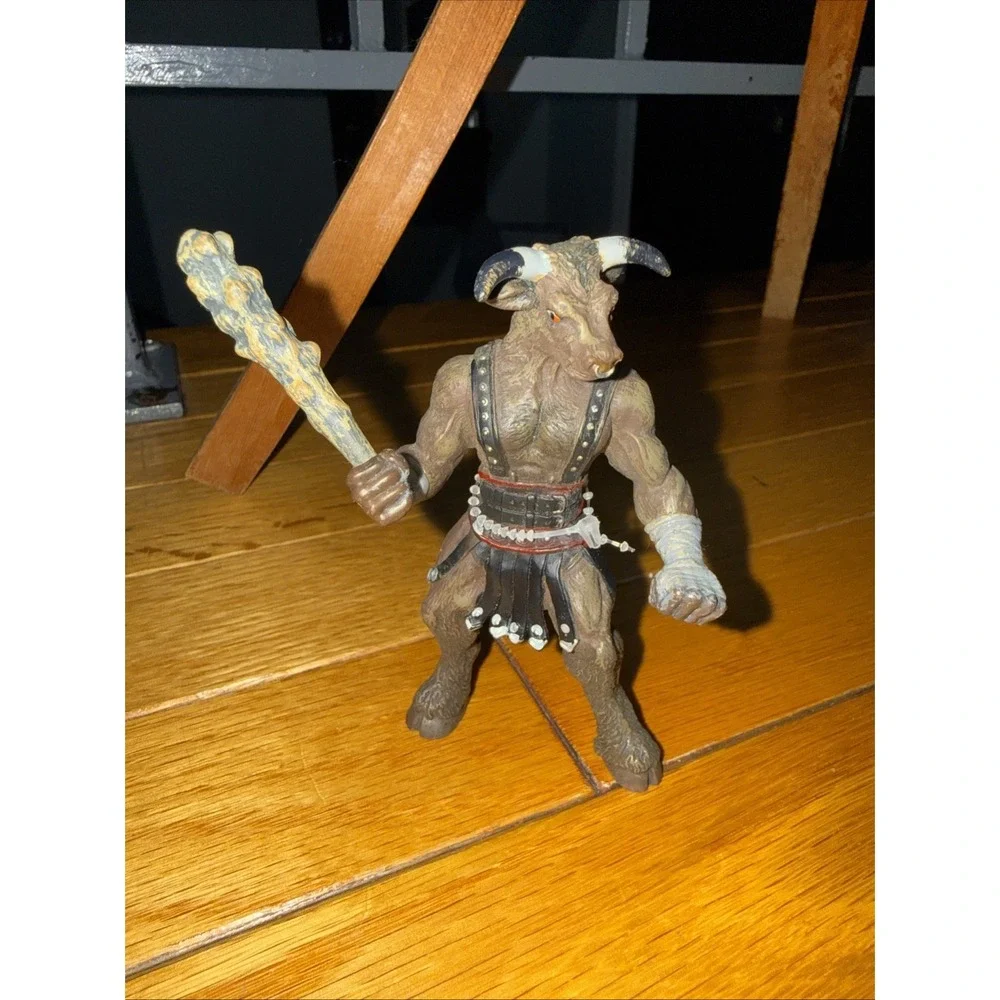 SAFARI LTD. Minotaur - 2007 - Mythical Plastic Figure